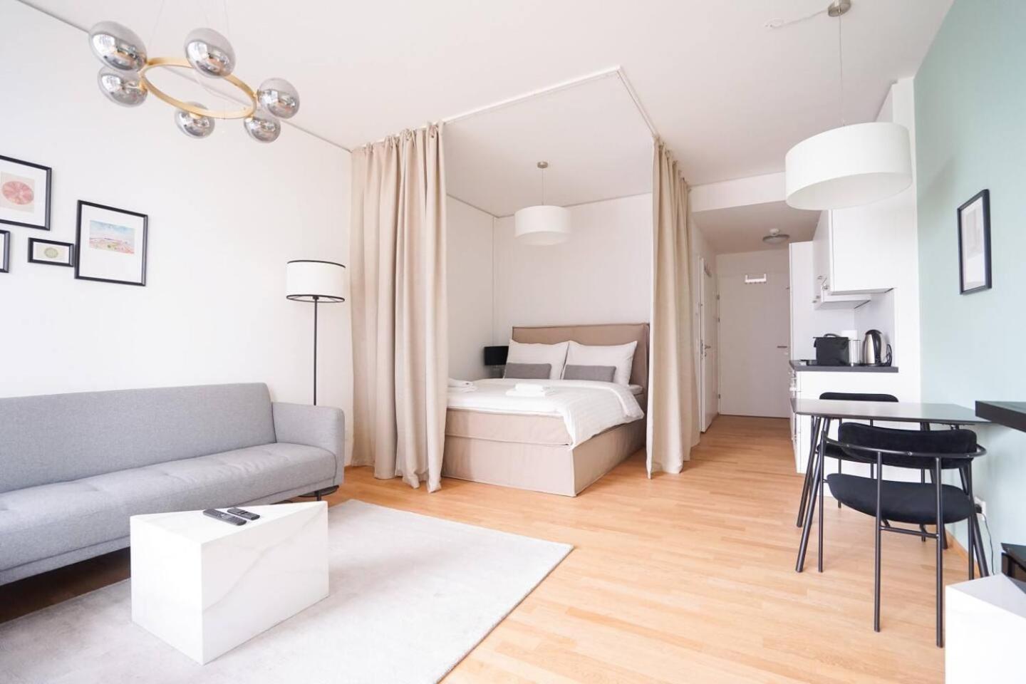 Exquisite Studio With Rooftop Pool Apartment เวียนนา ภายนอก รูปภาพ