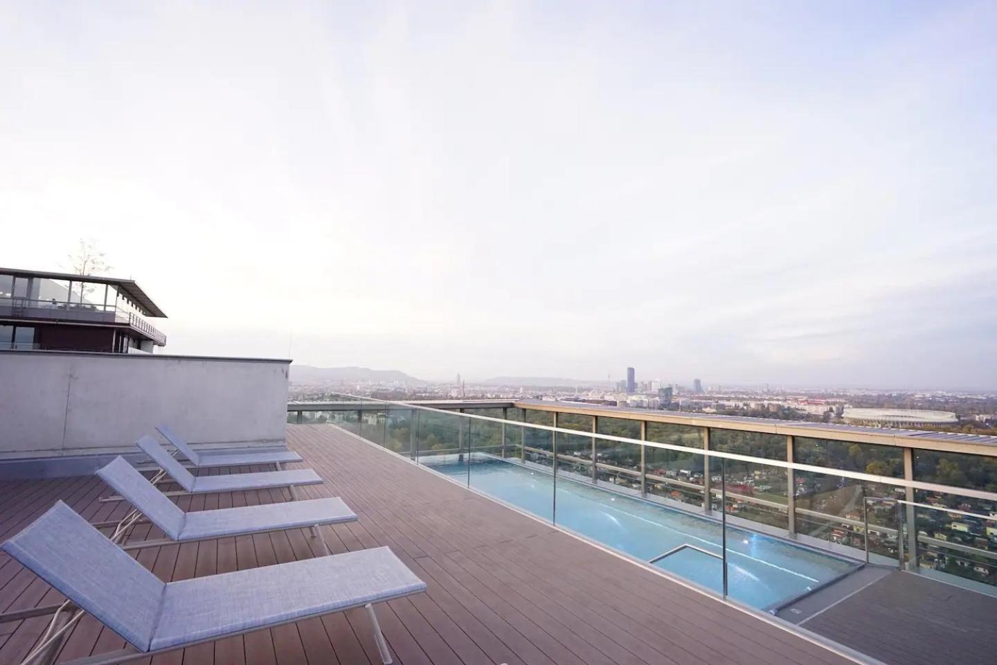 Exquisite Studio With Rooftop Pool Apartment เวียนนา ภายนอก รูปภาพ